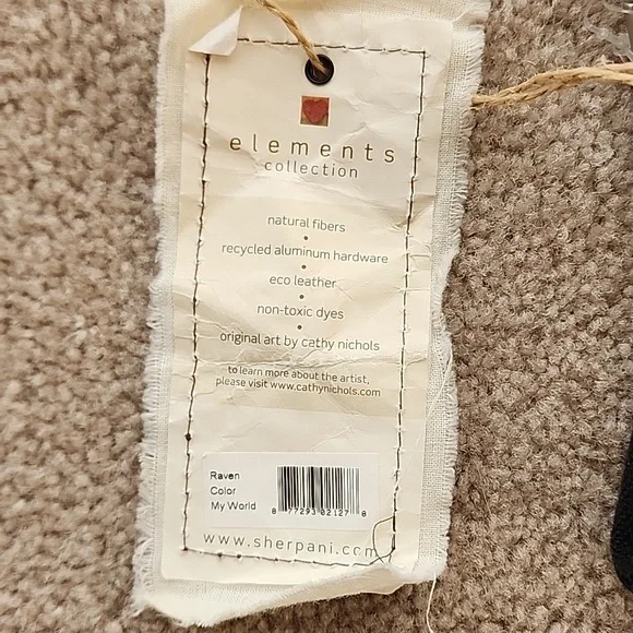 Sherpani Elements Collection Wristlet - Picture 4 of 16